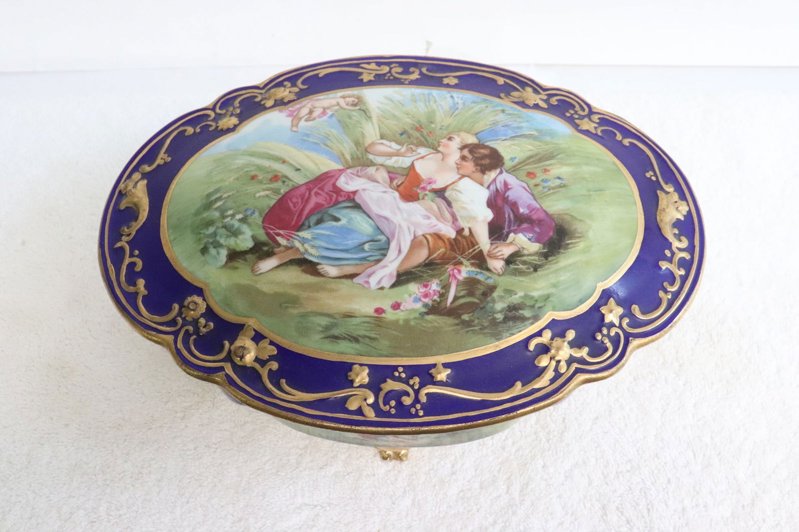 hand painted vintage German porcelain covered box (1 of 9)