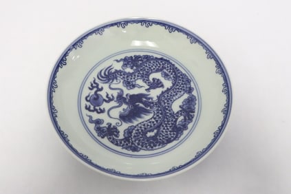 Blue and white small porcelain plate
