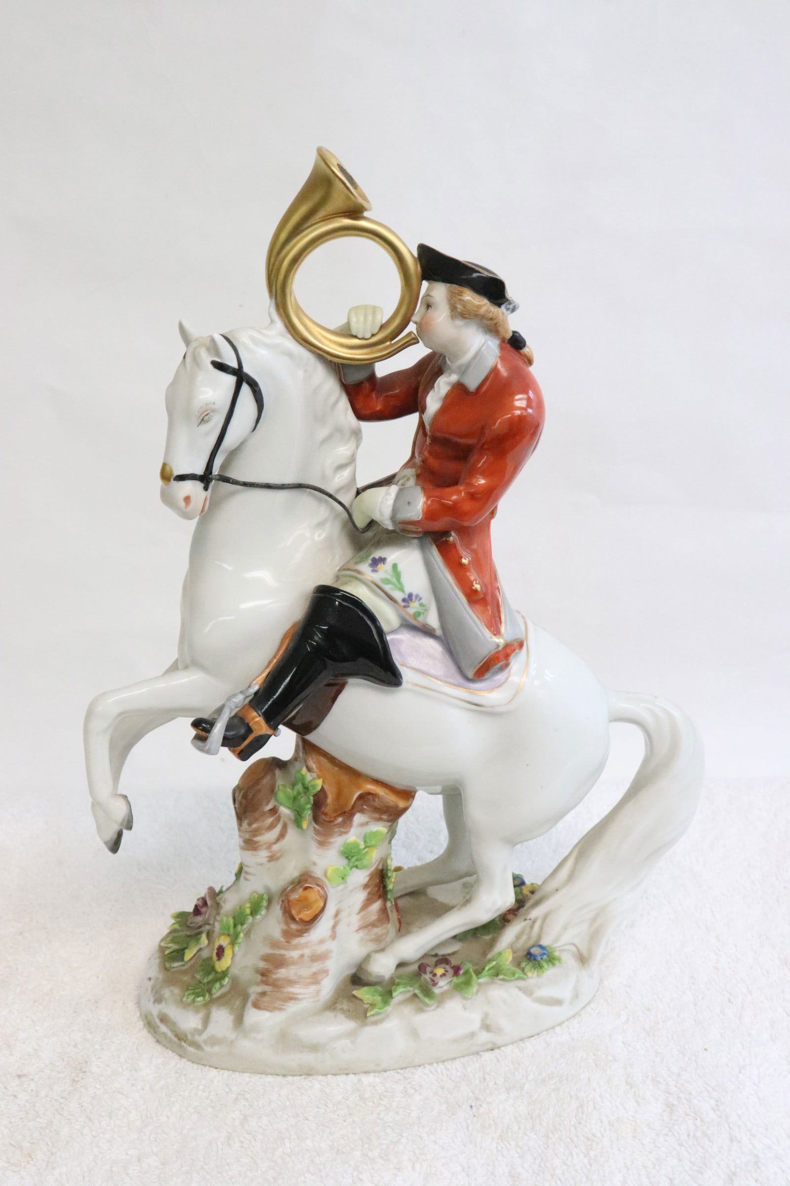 German porcelain sculpture (1 of 8)