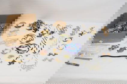 Lot of misc. jewelry