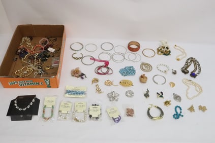 Lot of misc. jewelry