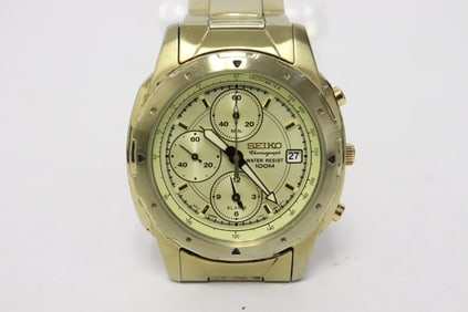 A Seiko 100 meter diver's chronograph
