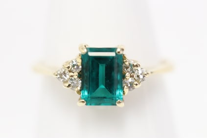 14K Y/G emerald diamond ring