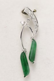 18K W/G jadeite diamond pendant w/ GIA certificate