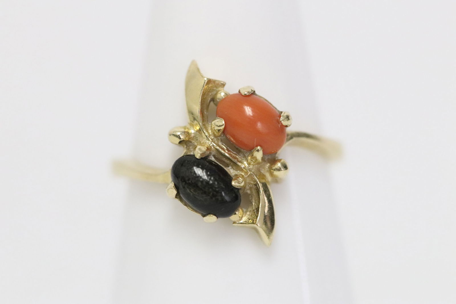 14K Y/G ring set with coral and black onyx (1 of 9)