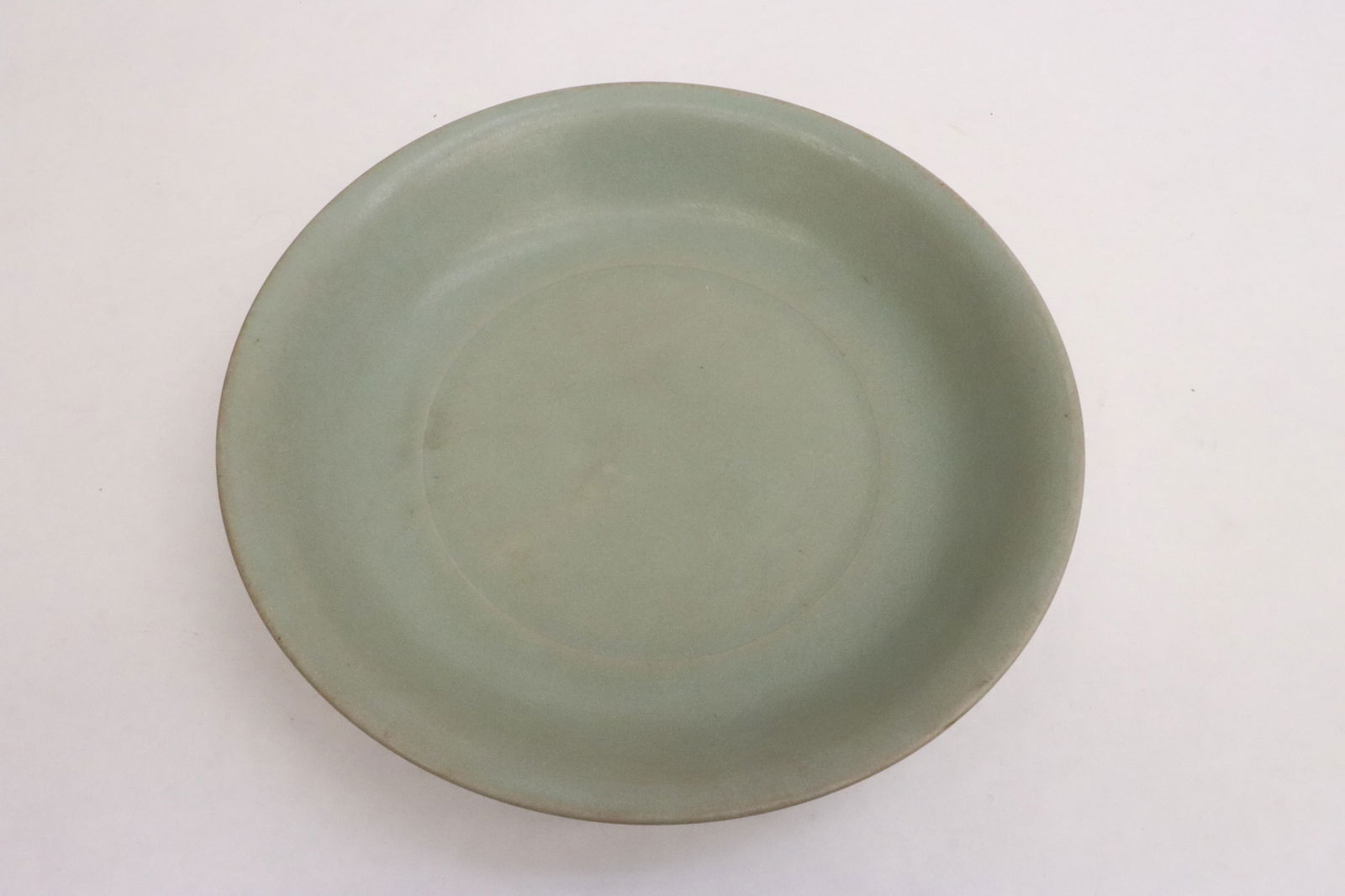Fine Chinese celadon porcelain plate (1 of 7)