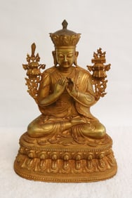 Fine Chinese gilt bronze sculpture of deity