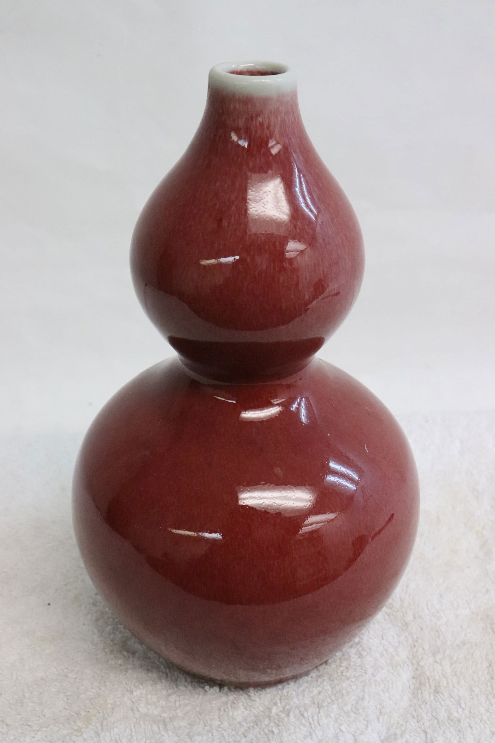 Chinese red glazed gourd shape porcelain vase (1 of 7)