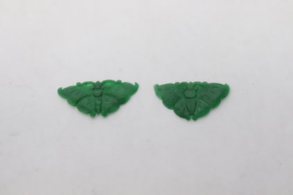 2 Chinese jadeite carved small ornaments