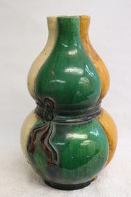 Very unusual Chinese tricolor gourd shape vase