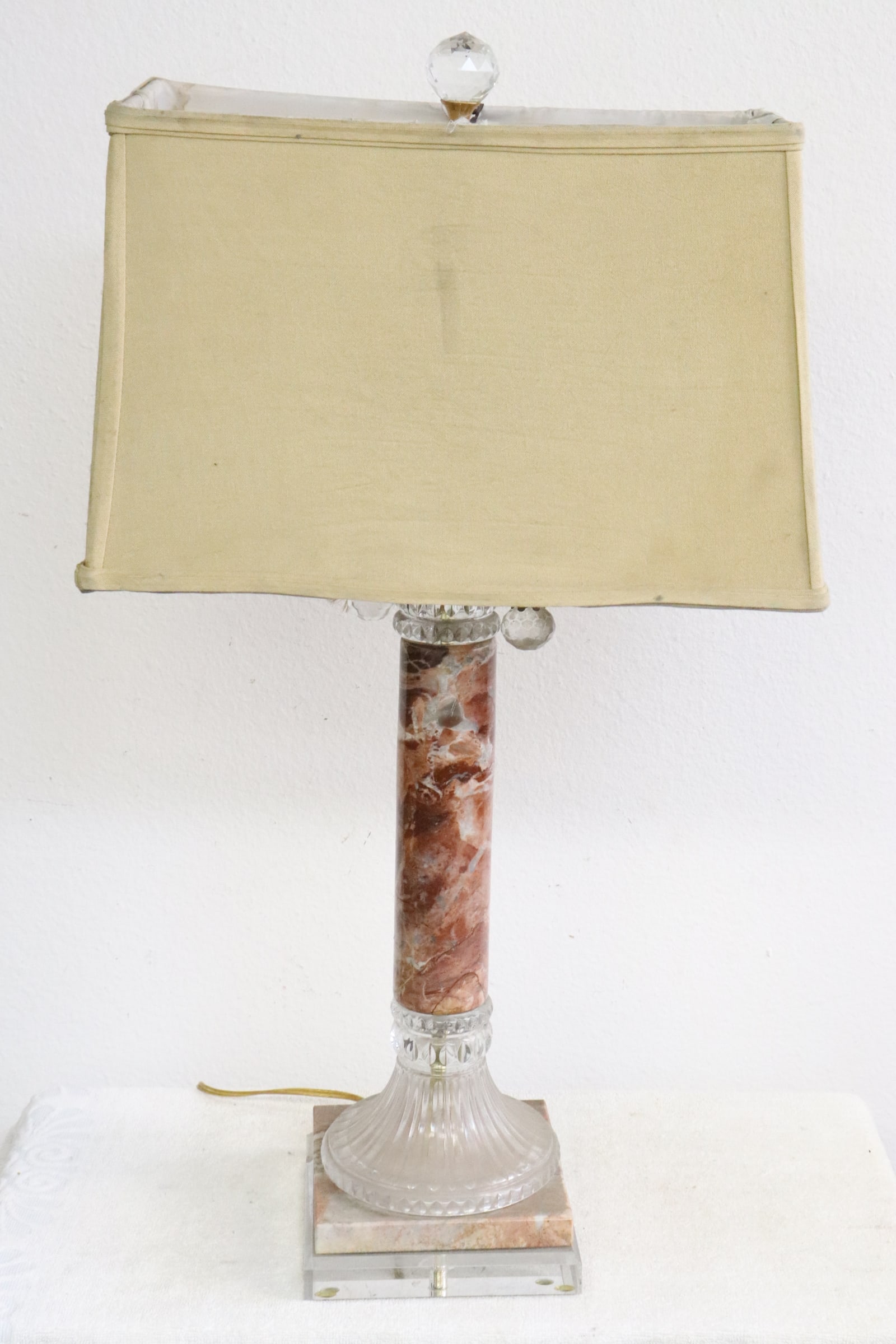 Fine European alabaster and glass banquet lamp (1 of 10)