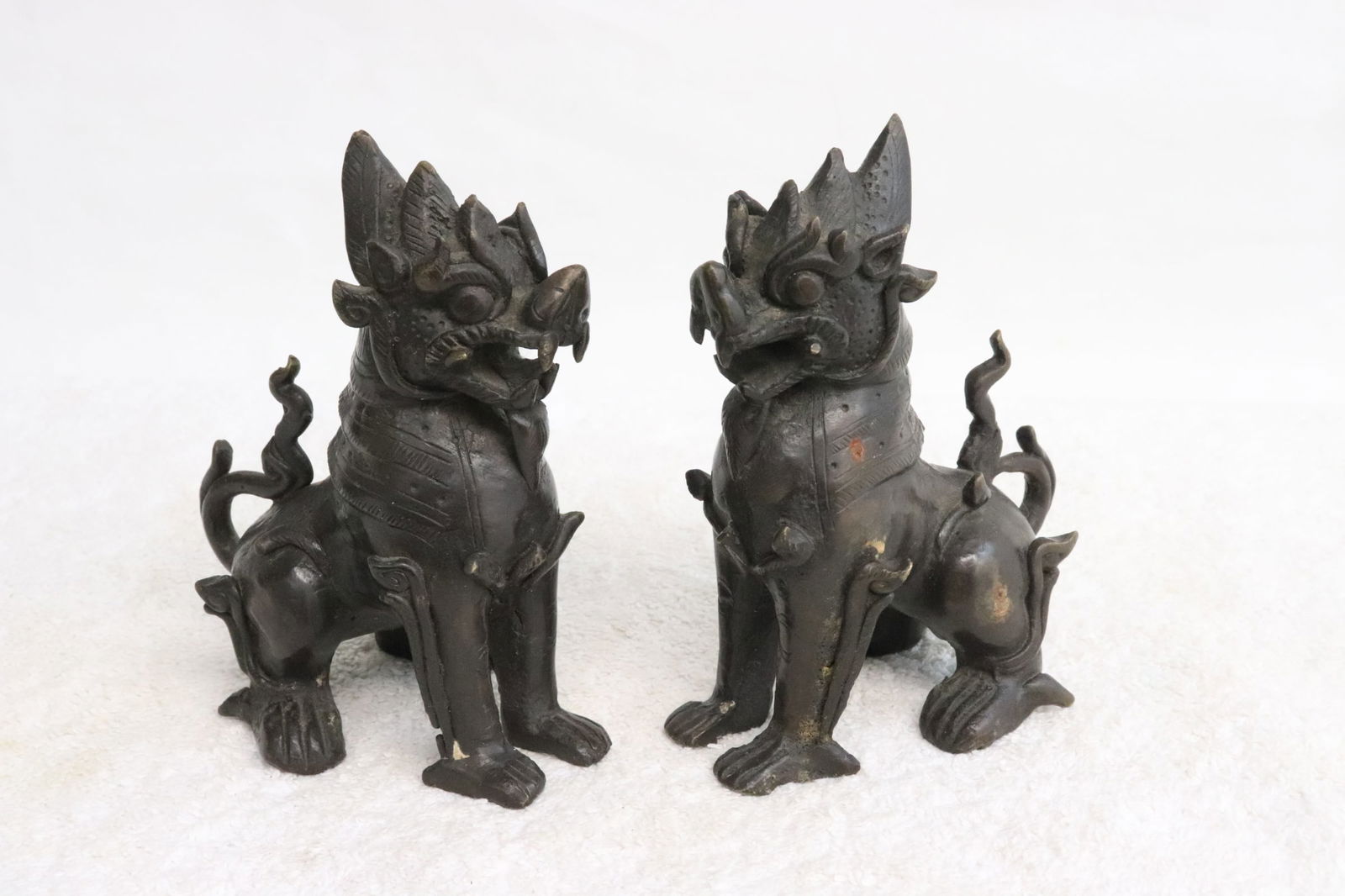 Pair 16th century bronze fulion, Ming dynasty (1 of 7)