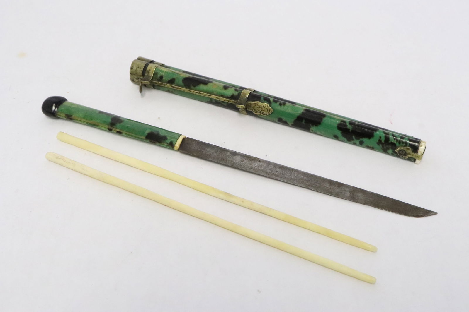 Chinese antique chopstick & knife traveling set w/ lacquer case (1 of 9)
