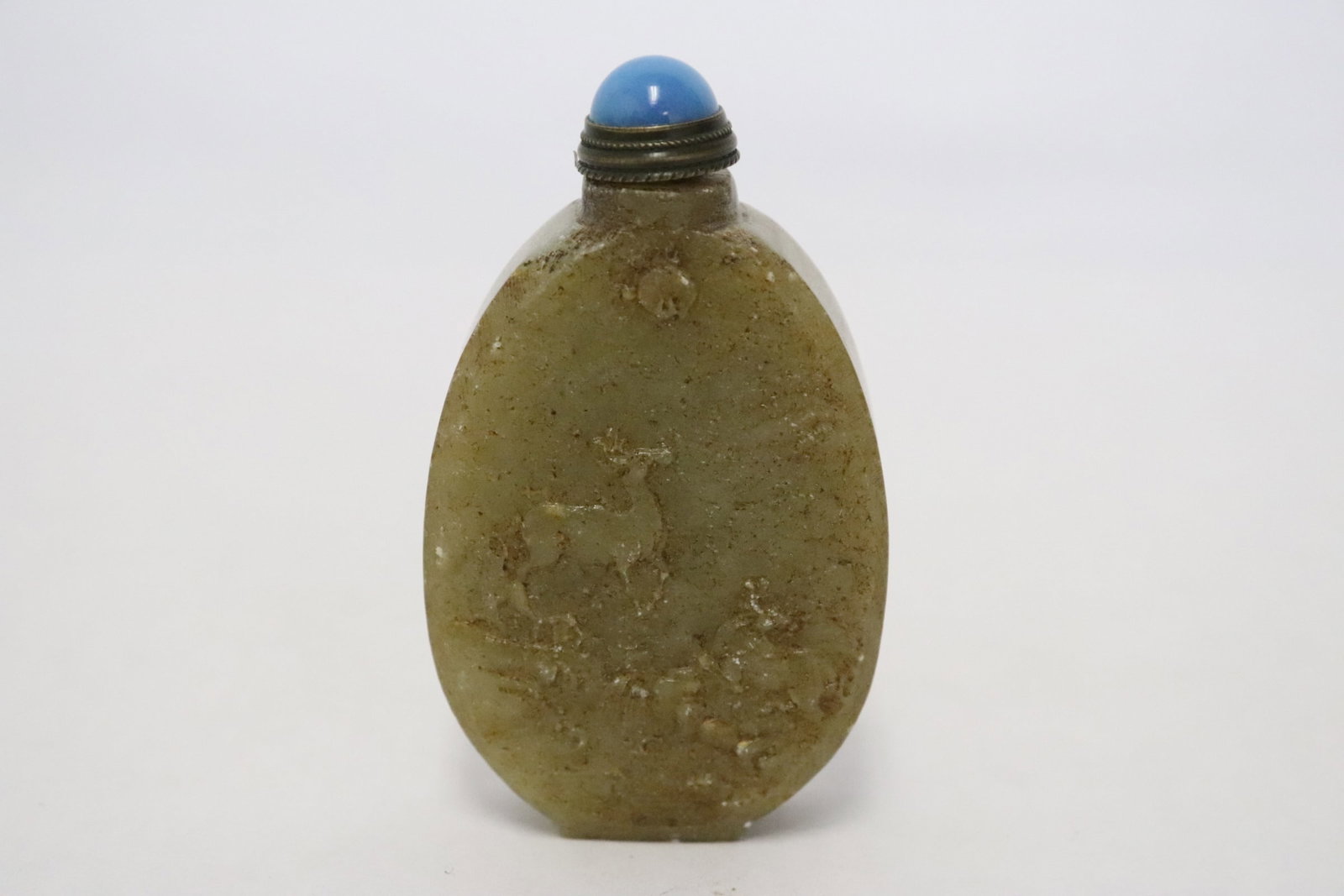 Stone carved snuff bottle: Stone carved snuff bottle, 2.6"x1.45"x0.6"
