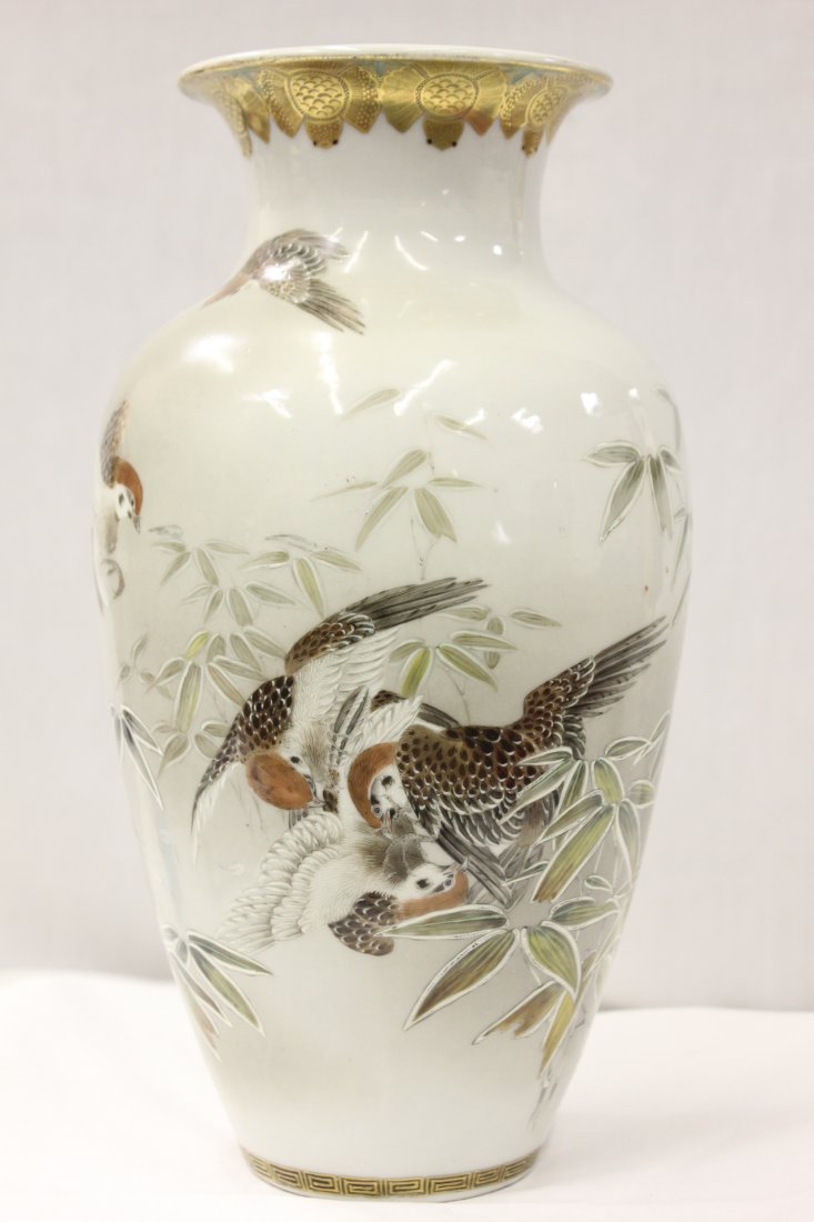 Antique Japanese kutani vase: Antique Japanese kutani vase painted with bird and flowers, signed by artist, 12.2"Hx6"dia