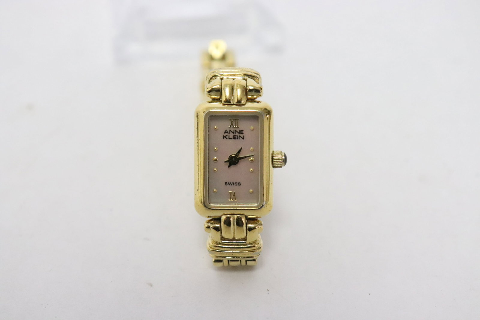 A Gucci 1500 lady's wrist watch: A Gucci 1500 lady's wrist watch