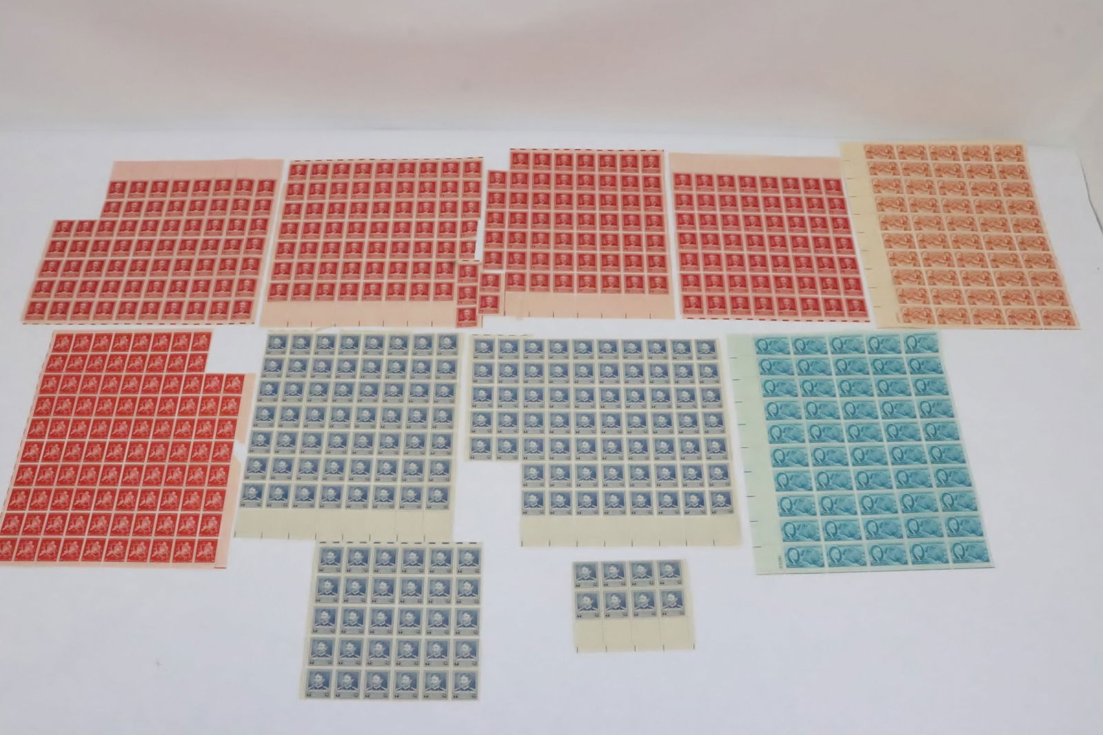 US complete/ partial stamp mint sheet (1 of 12)