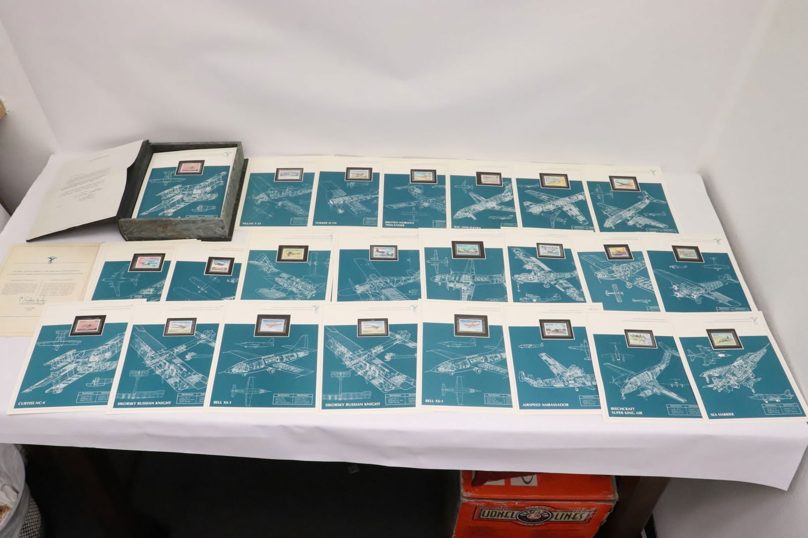 The great historical aircraft of the world stamp collection (1 of 14)