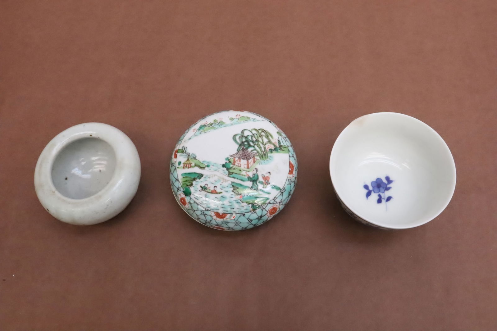 3 porcelain pieces (1 of 10)
