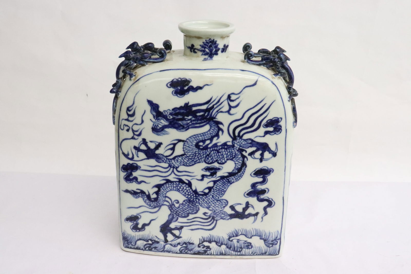 Chinese blue and white porcelain flask: Chinese blue and white porcelain flask, 9.25"x7.15"x3.8"
