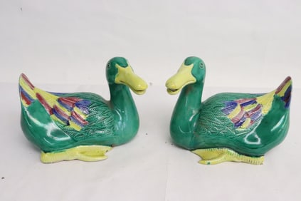 Pair Chinese sancai porcelain ducks