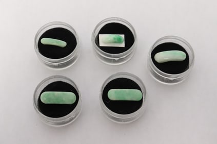 5 natural color bright apple green jadeite loose stones