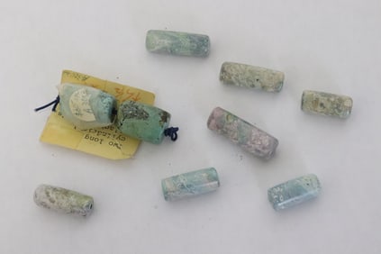 Lot of misc. vintage beads