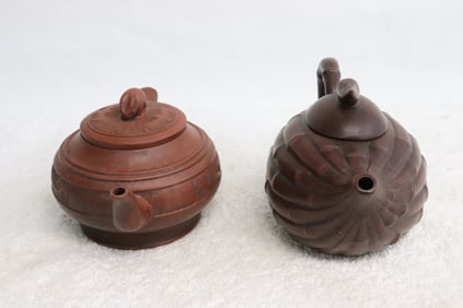 2 Yixing teapots