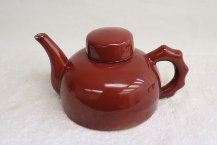 Fine Chinese red glazed teapot