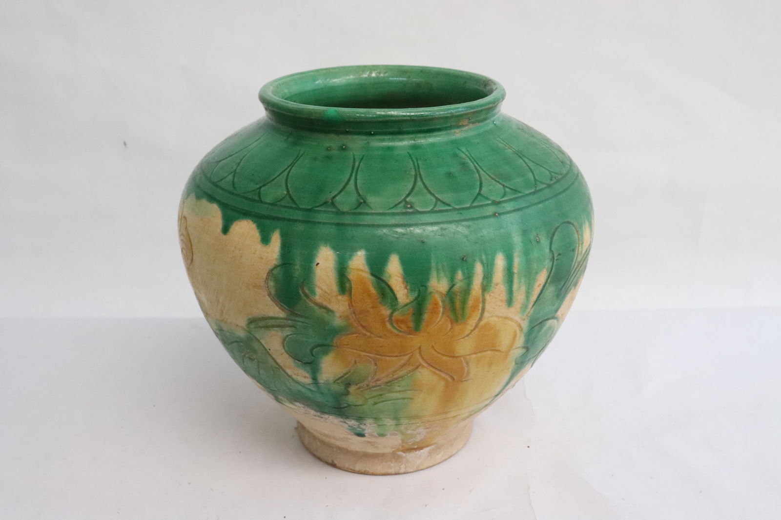 Chinese Tang sancai earthenware jar, c900AD (1 of 10)