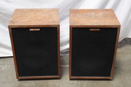 Pair Klipsch 16T606 speakers
