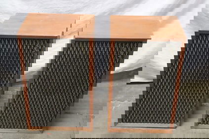 Pair Tannoy Mallorean speakers