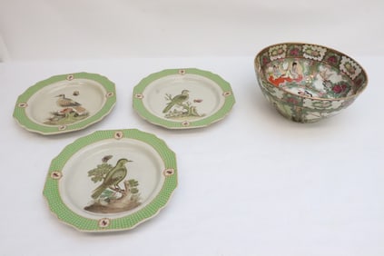 4 Chinese porcelain pieces