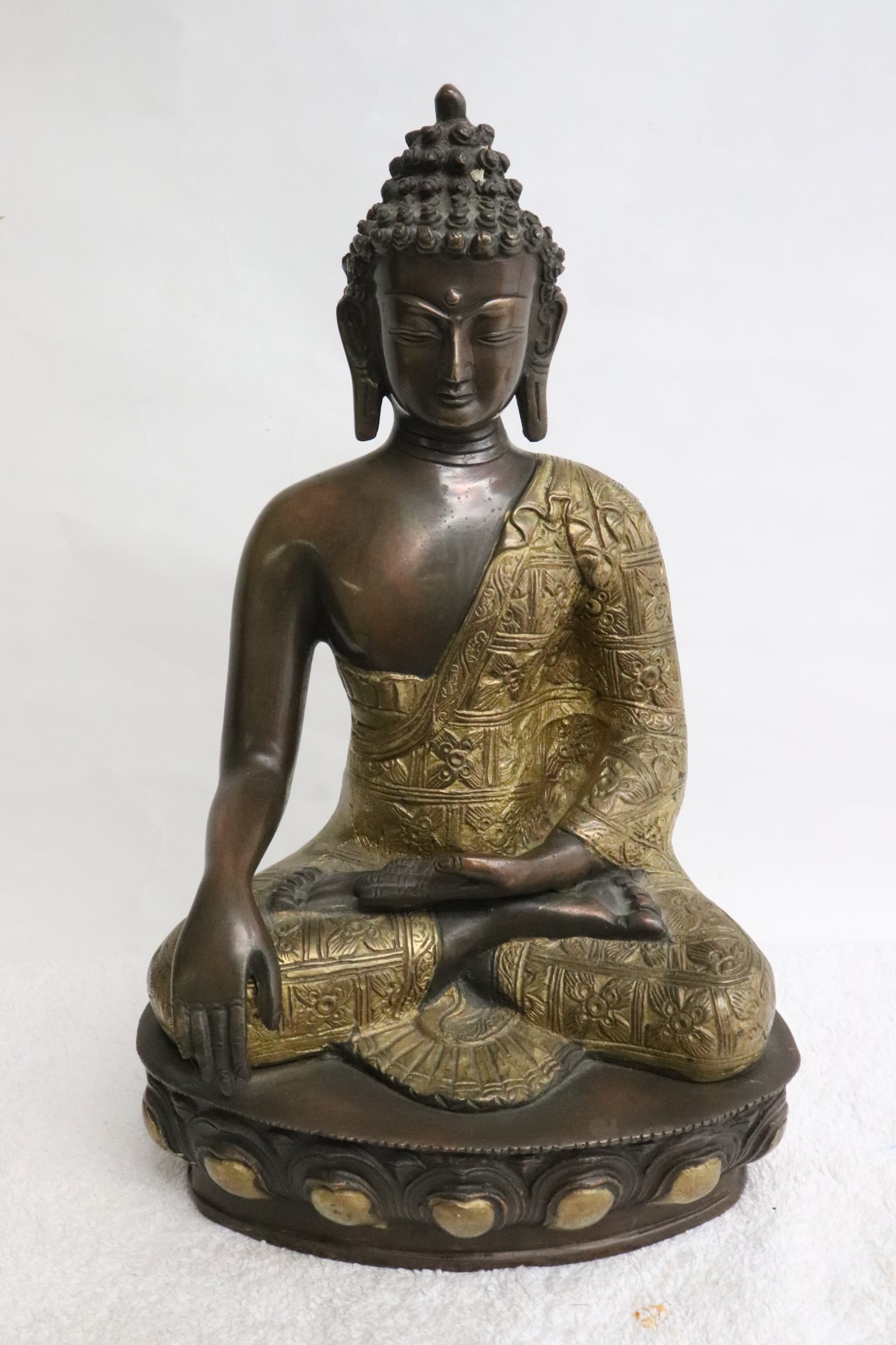 A bronze sculpture of deity: A bronze sculpture of deity, 11.75"H