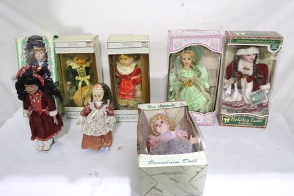 8 fashion dolls, 6 new in box