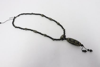 Necklace with dzi bead style beads
