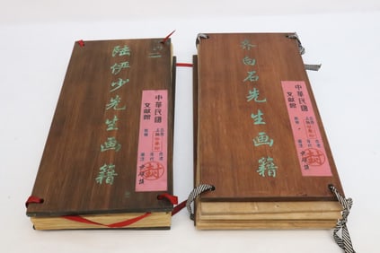 2 print portfolio with wood covers