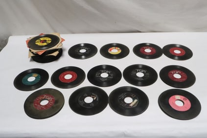 Over 6o pieces of 45's LP