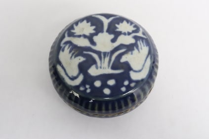 A blue and white porcelain ink box