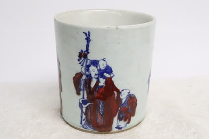 A wucai porcelain brush holder