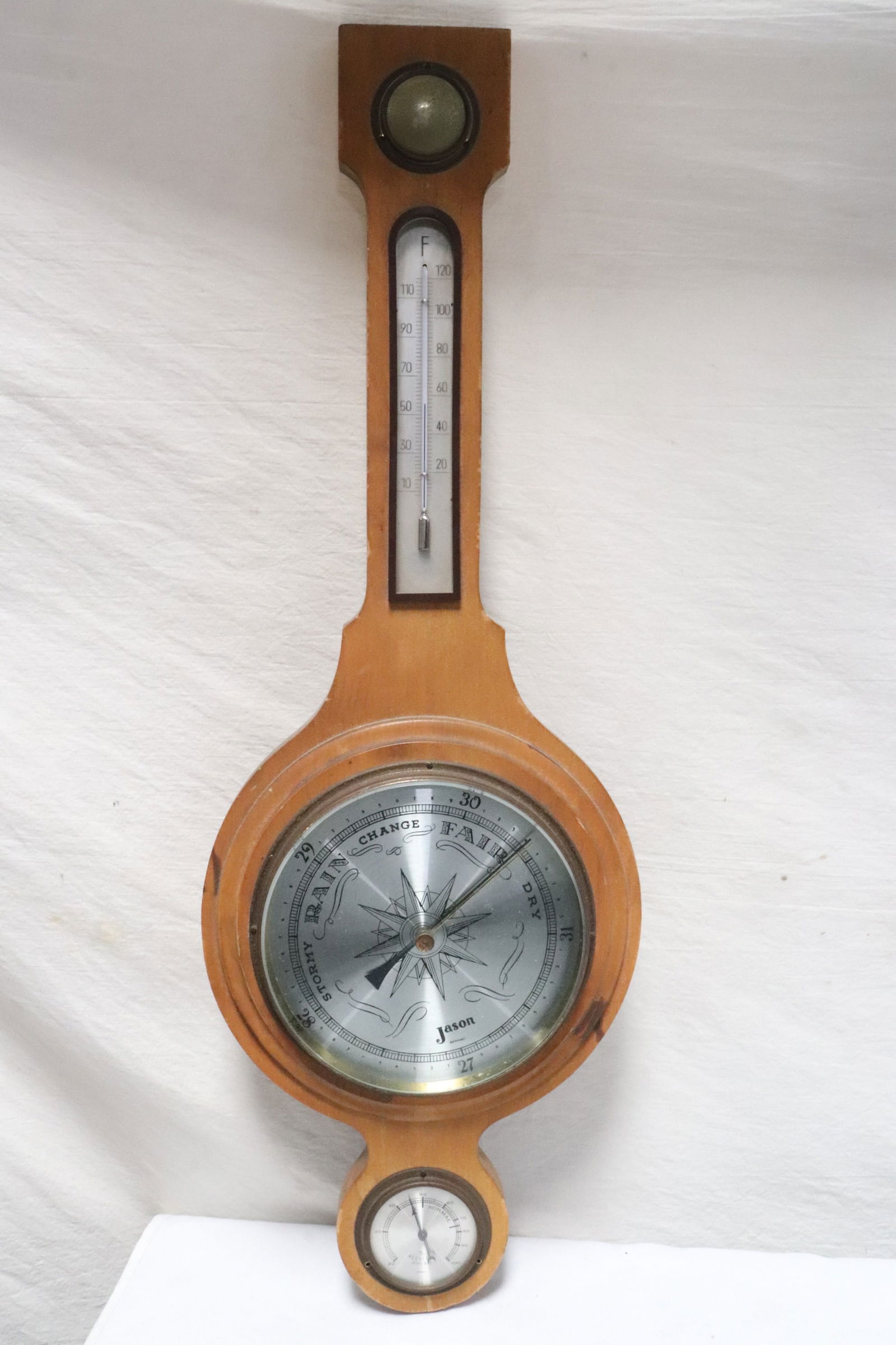 Wall hanging barometer (1 of 8)