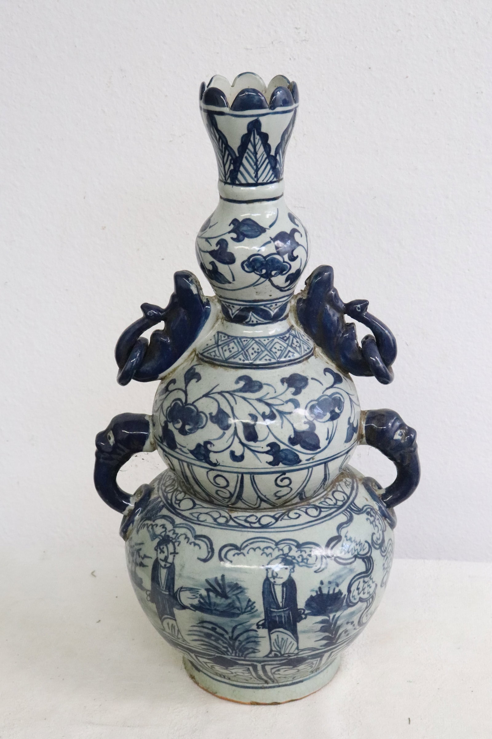 A blue and white porcelain gourd shape vase: A blue and white porcelain gourd shape vase, 18"x9.75"x8"