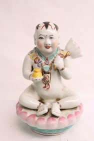 Chinese wucai porcelain sculpture of deity