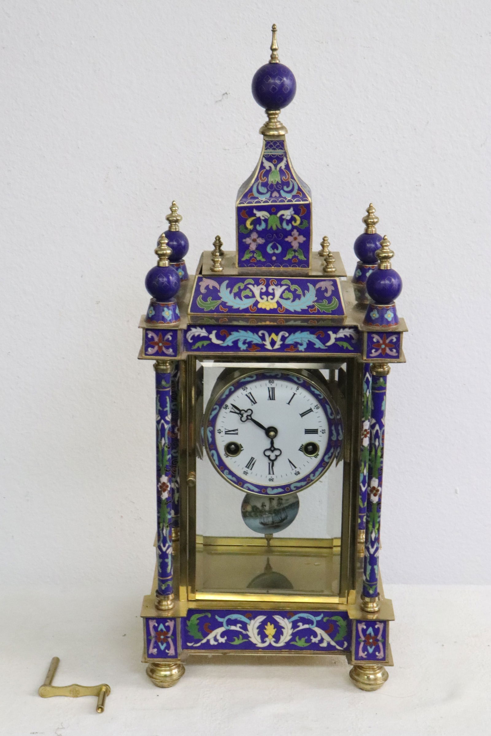 Fine Chinese cloisonne table clock (1 of 12)