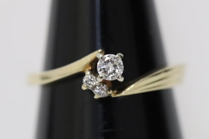 14K Y/G diamond ring