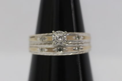 Vintage 10K Y/G wedding ring set with diamond