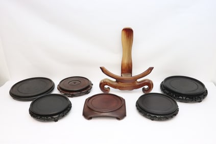 Lot of Chinese wood stands with large pieces