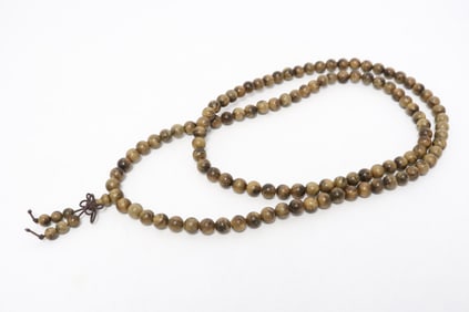 A huanghuali wood bead praying necklace