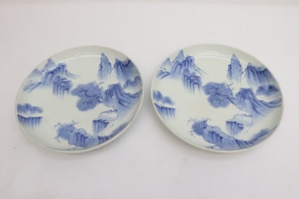 Pair Chinese antique blue and white porcelain plates