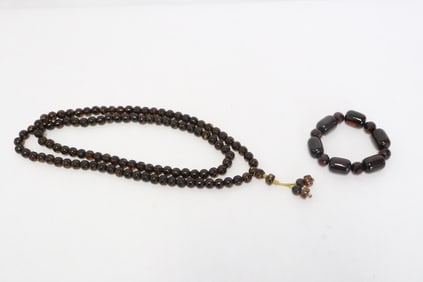 2 pieces amber like jewelry